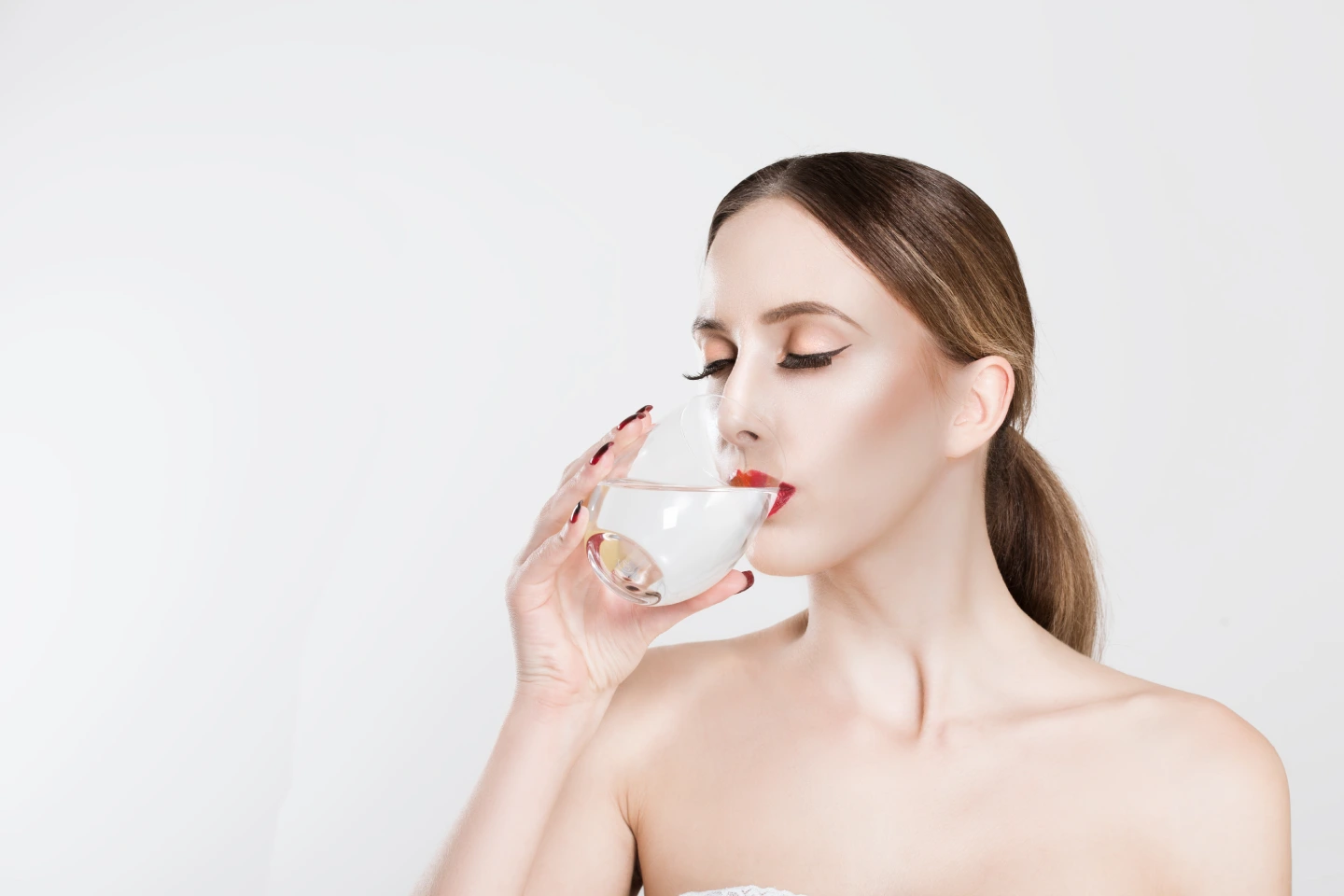 Hydration-Therapy-service-in-Corona-Ca-Estrella-Aesthetics-and-Surgical-Arts