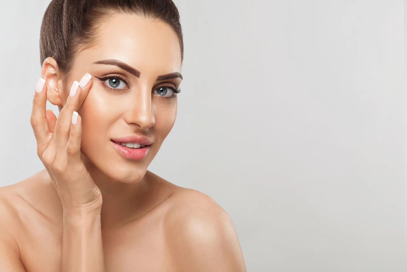 Microdermabrasion-Advanced-Facials-treatment-in-Corona-CA-Estrella-Aesthetics-and-Surgical-Arts